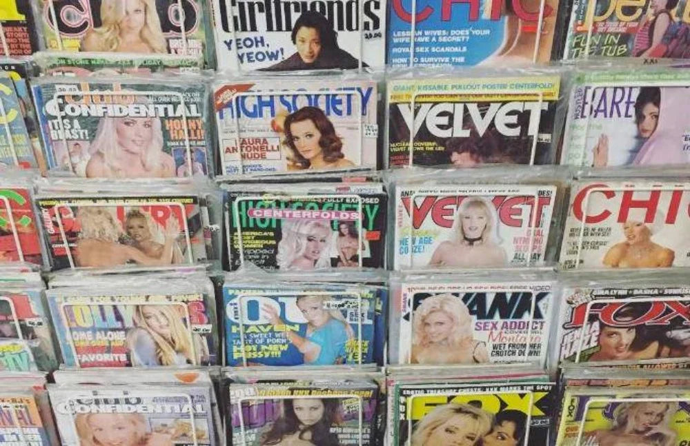Magazine - Straight w DVD